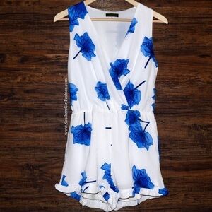 NWT FLORAL ROMPER Intricate Crossover Spring Jumpsuit
